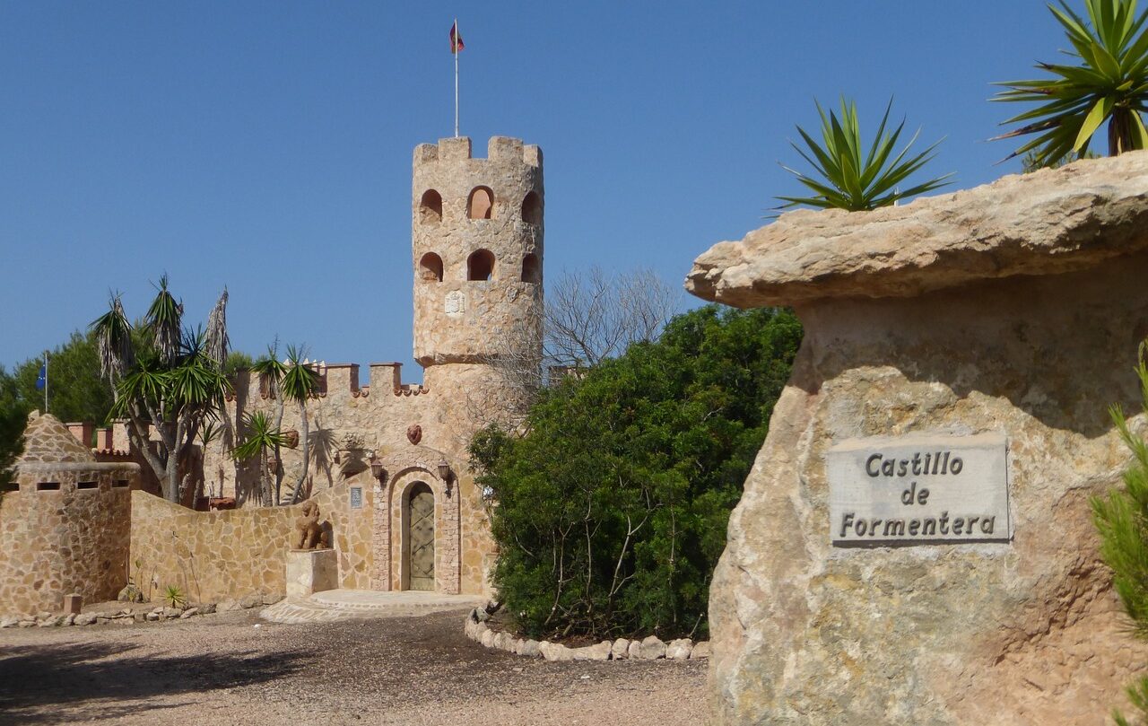 formentera-castillo
