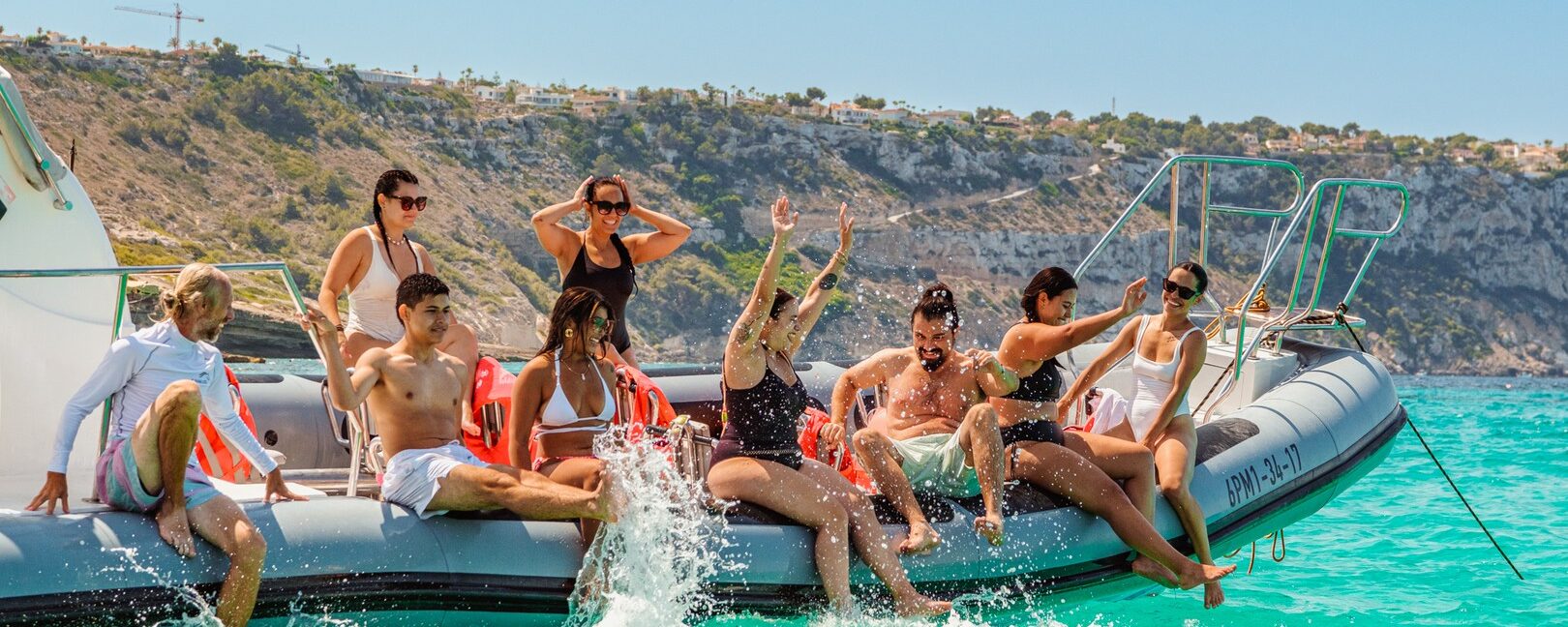 Excursión en Lancha Rápida y Beach Party Ibiza 2024