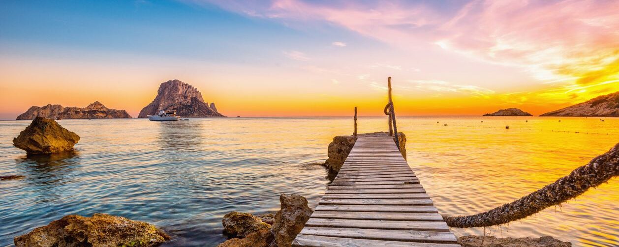 10 Razones para Elegir Ibiza como Tu Próximo Destino Vacacional